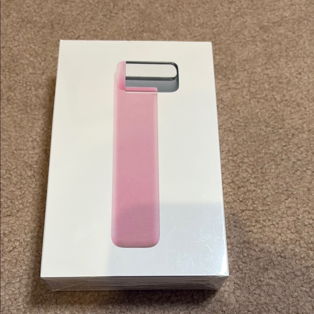 QUIET HOURS Facial Ice Roller